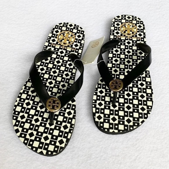Tory Burch Shoes - TORY BURCH SZ. 5 THIN FLIP FLOPS BNWT
